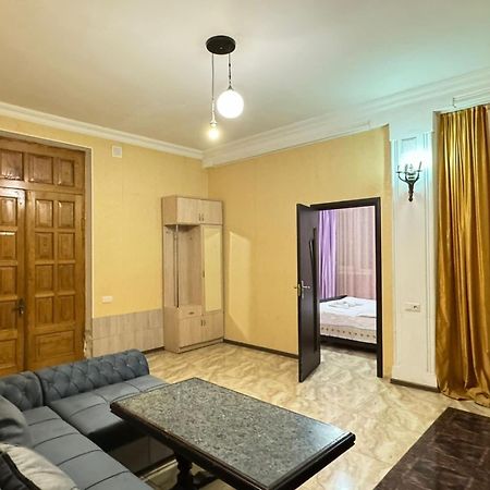 Benene'S Apartments Tbilisi Exterior photo